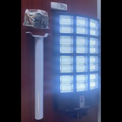 1000 Watts Solar Street Light With Mounting Post