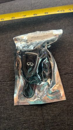 Infiniti Key clip