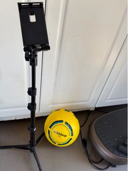 Soccer Dribble up ball/stand