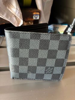 Louis Vuitton Men’s Wallet Authentic