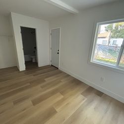 Cuarto completo con baño y entrada privada