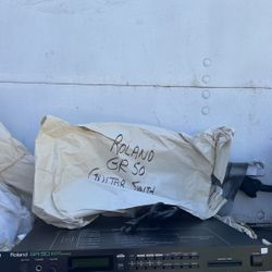 ROLAND GR-50 GUITAR SYNTHESIZER 