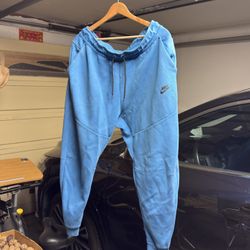 NIKE TECH PANTS BLUE  (Size: LARGE)