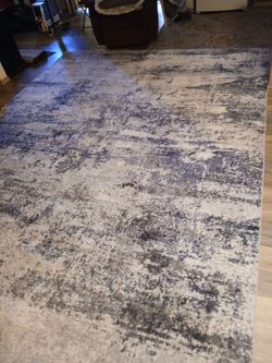 14x11 New Area Rug. Nice design