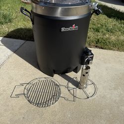 Oil-less Turkey Fryer