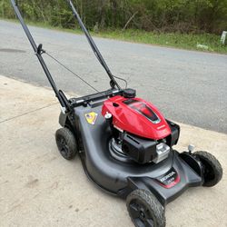 Honda Self Propelled Lawnmower 
