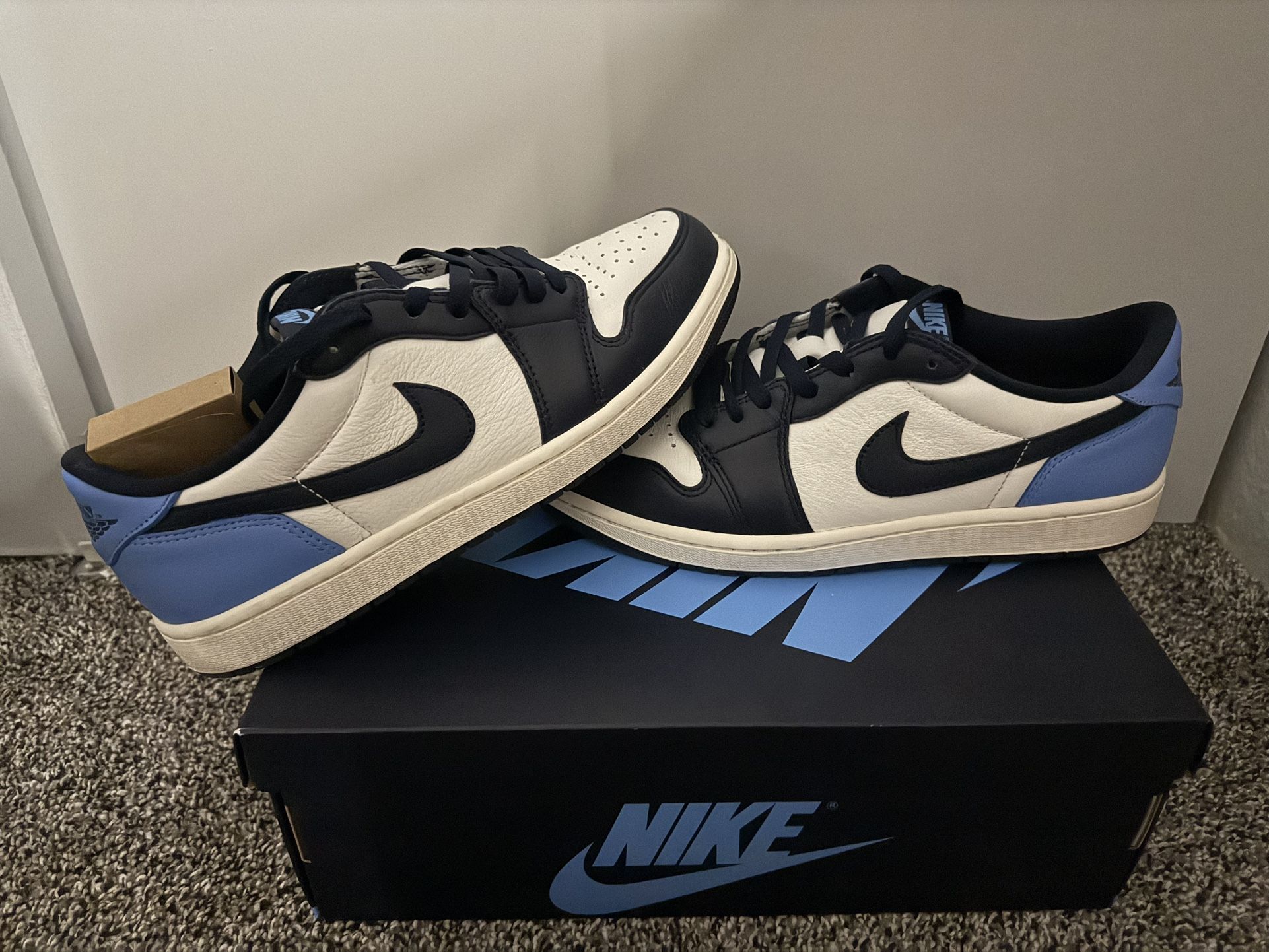 Jordan  1 Low - Obsidian 