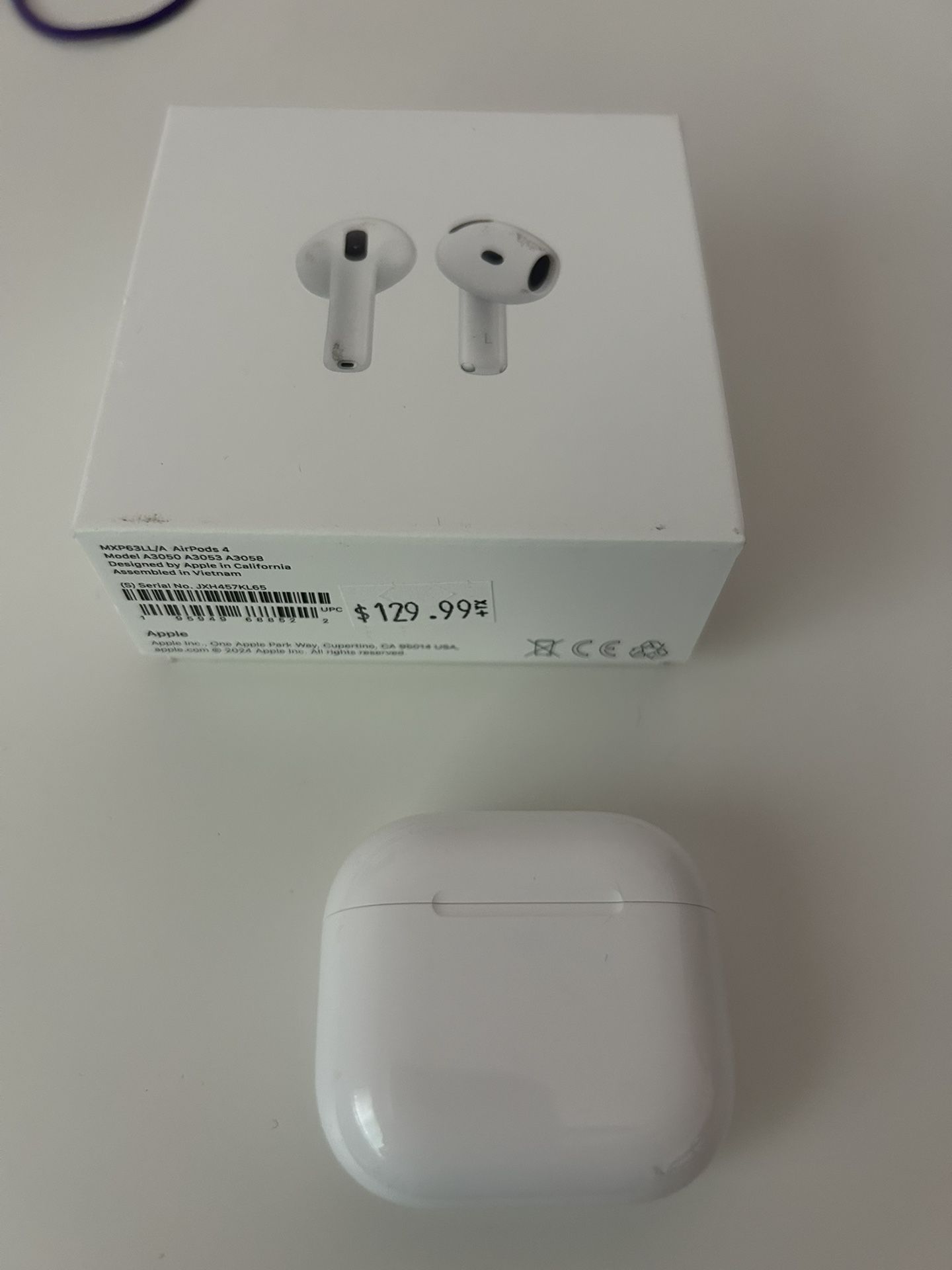 Apple AirPods 4