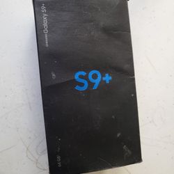 Samsung galaxy S9 plus 64 GB UNLOCKED. COLOR https://offerup.com/redirect/?o=QkxBQ0suV09SSw== VERY WELL. the phone has a small crack in the corner.  n