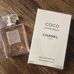 Chanel Coco Mademoiselle Perfume Thumbnail