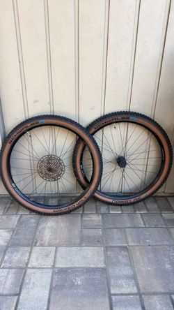 DT Swiss x Schwalbe wheelset