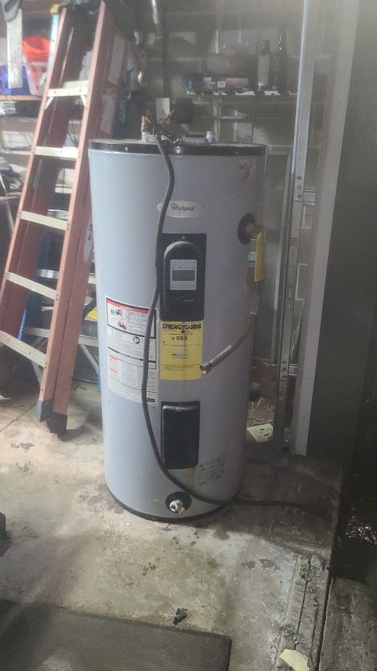 Whirlpool 40 Gallon Water Heater