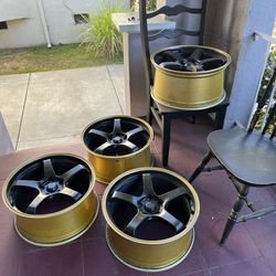 18 Inch Gold Wheels 1 was CRACKED BUT WELDED/FIXED 