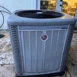 Ac. Air Conditioner Rheem  380