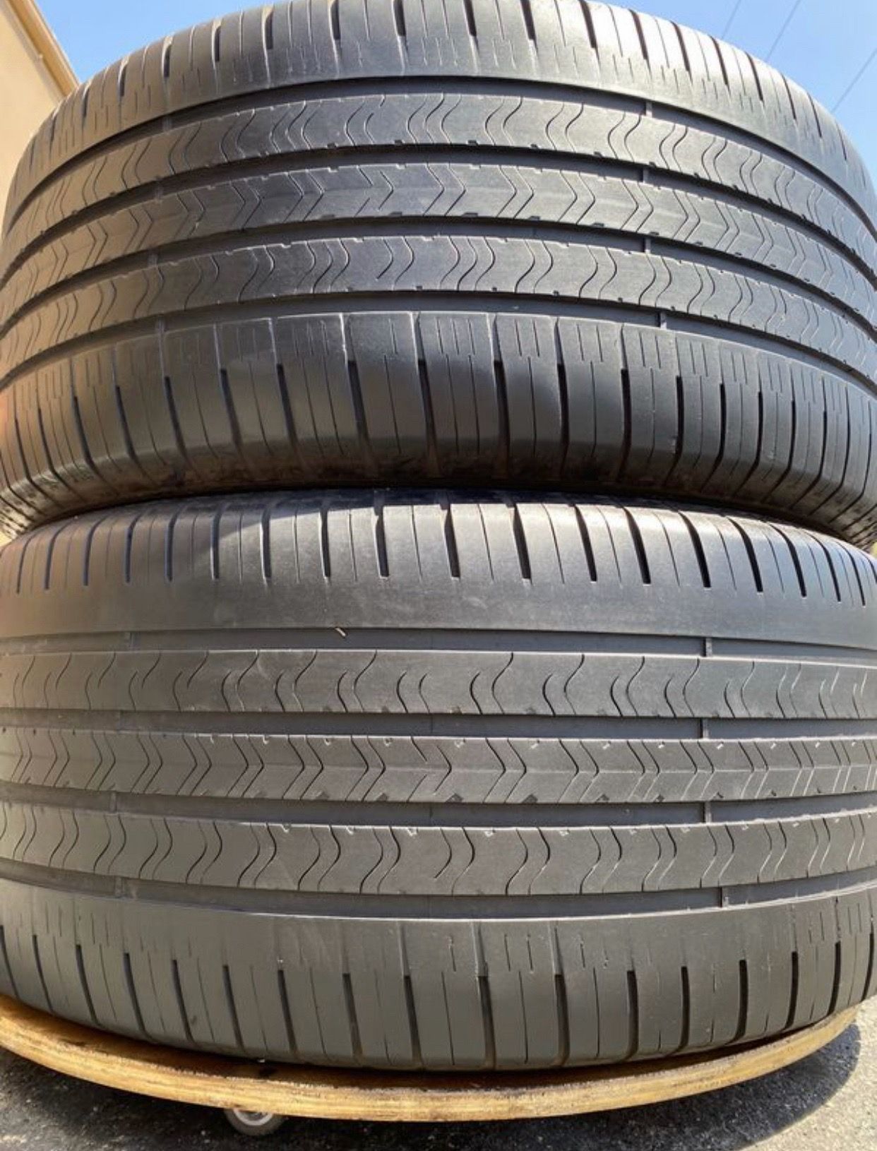 285/40/20 GOODYEAR Eagle Sport RunOnFlat Used 285/40R20 Tires 285/40/20