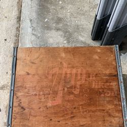 7 Up Vintage Crate