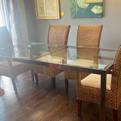 Dining Room Table 