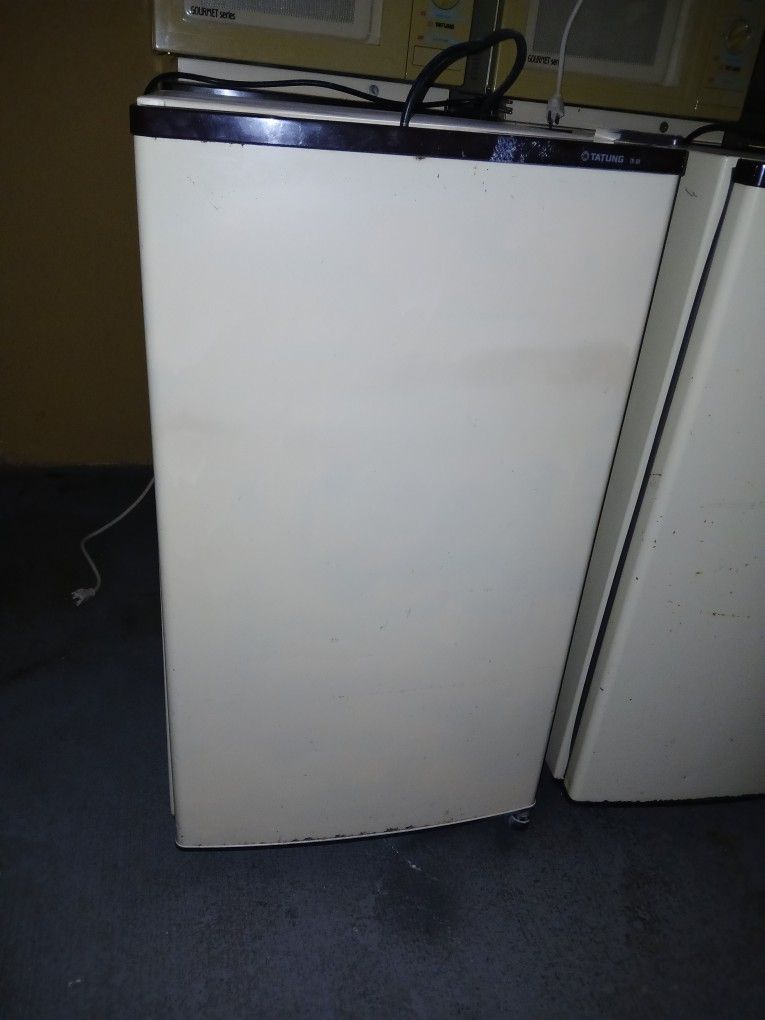 Small Refrigerator