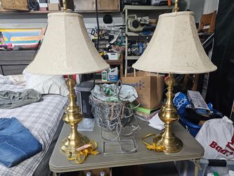 Two Lamps (Dos Lampara)