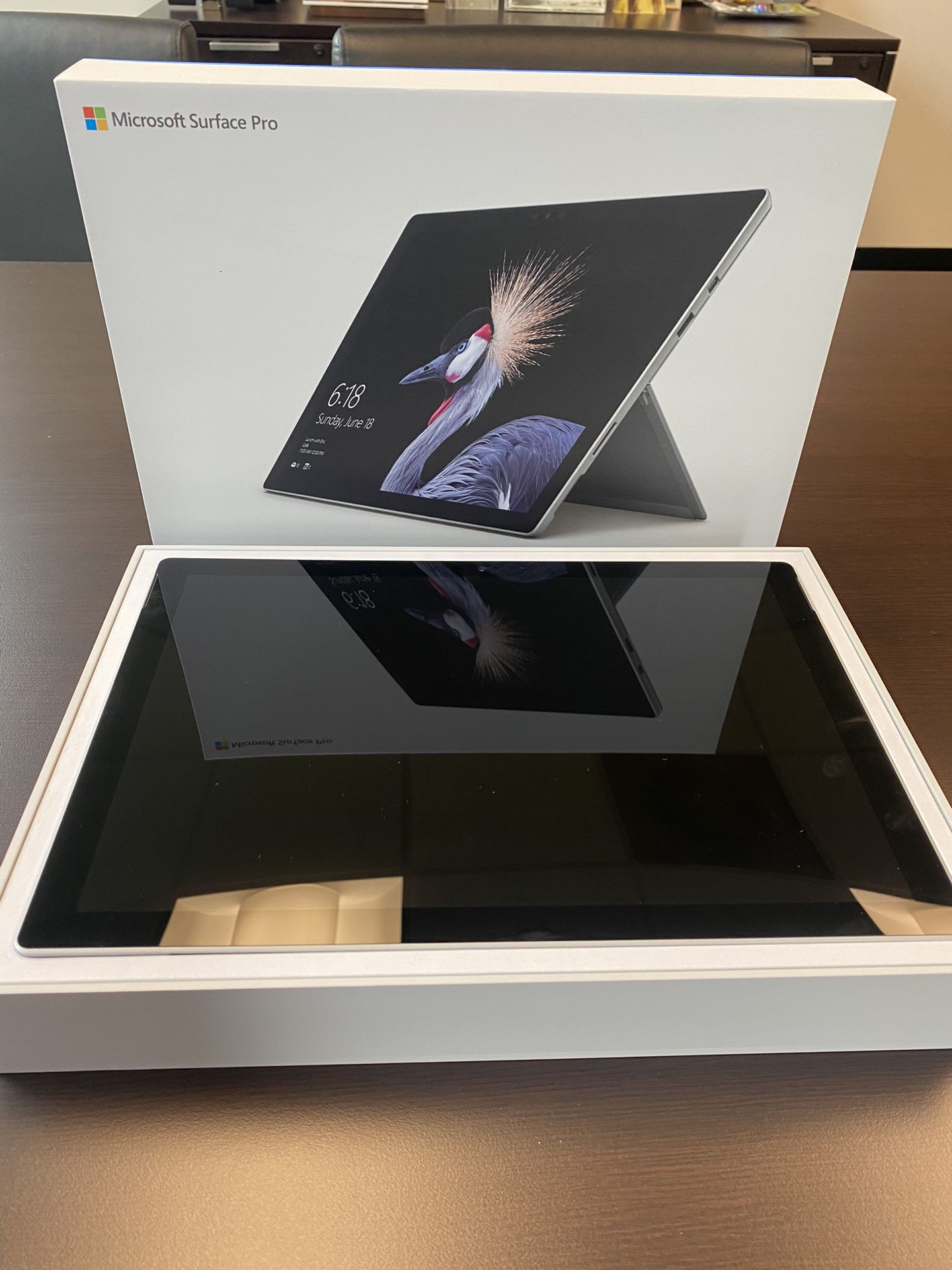 Microsoft Surface Pro 5 (Model 1796)