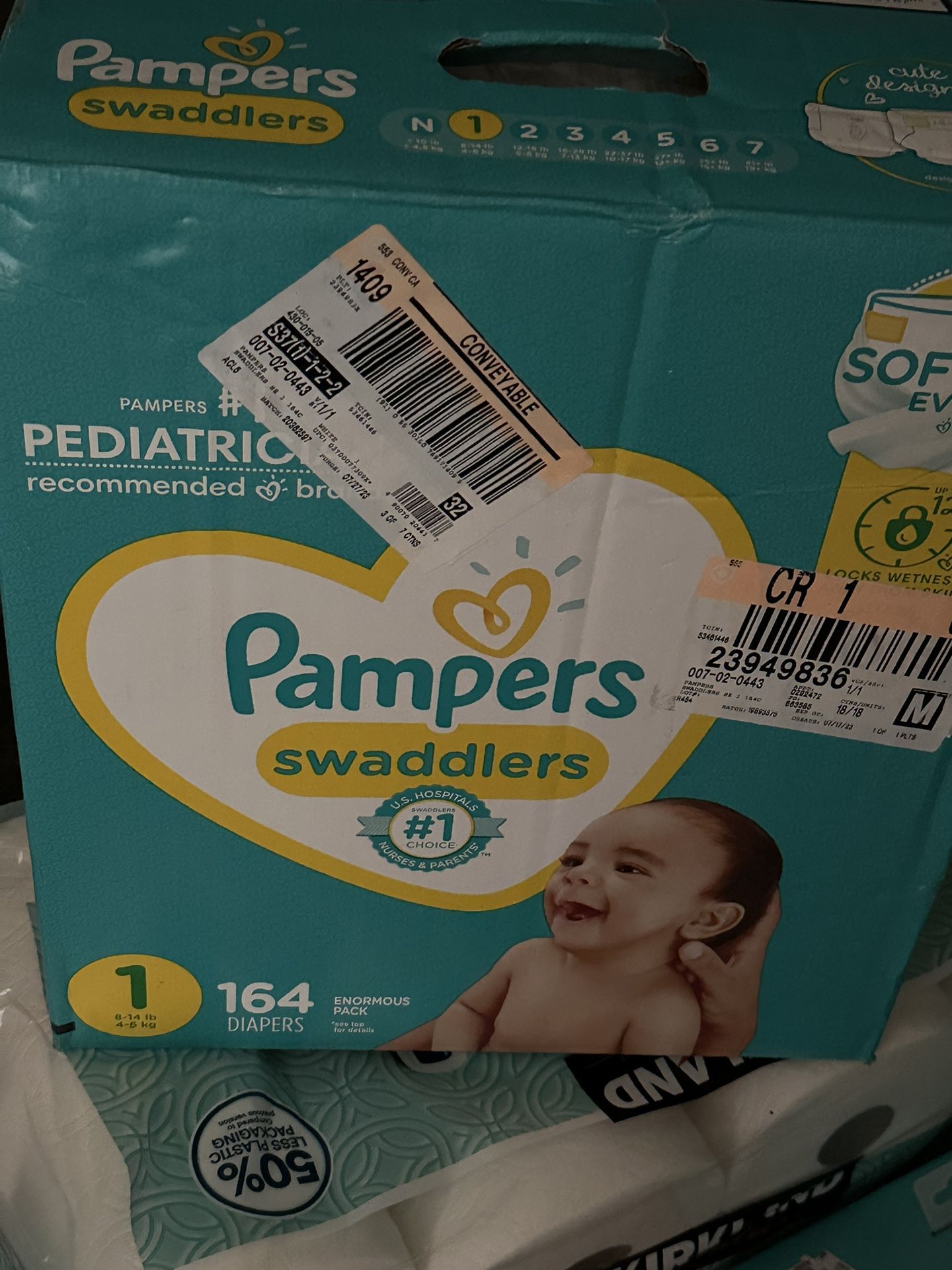 Big Pampers Box 164 Ct $30 NEw 