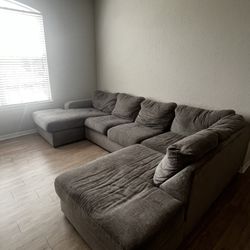 Large Gray Sectional Sofa – Must Go by Tomorrow