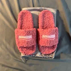 Pink balenciaga furry slides