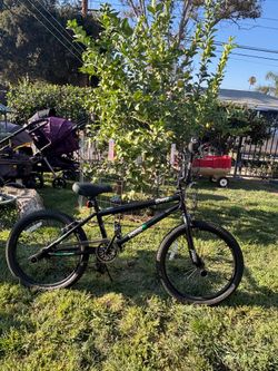 20 INCH BMX HYPER SPINNER BIKE