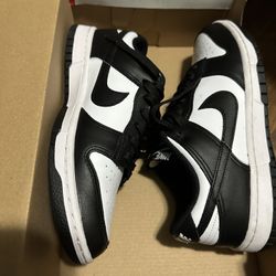 Women’s Panda Dunks 7.5