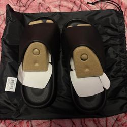 Brand new Yeezy slides