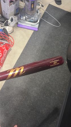 Marucci AM22 wood bat 32 inches