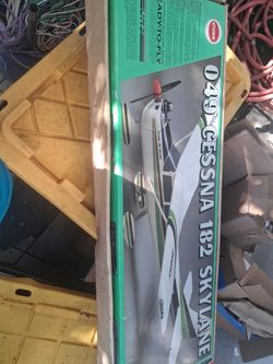 vintage Cox .049 Cessna 182 Skylane radio-controlled model airplane kit only parts