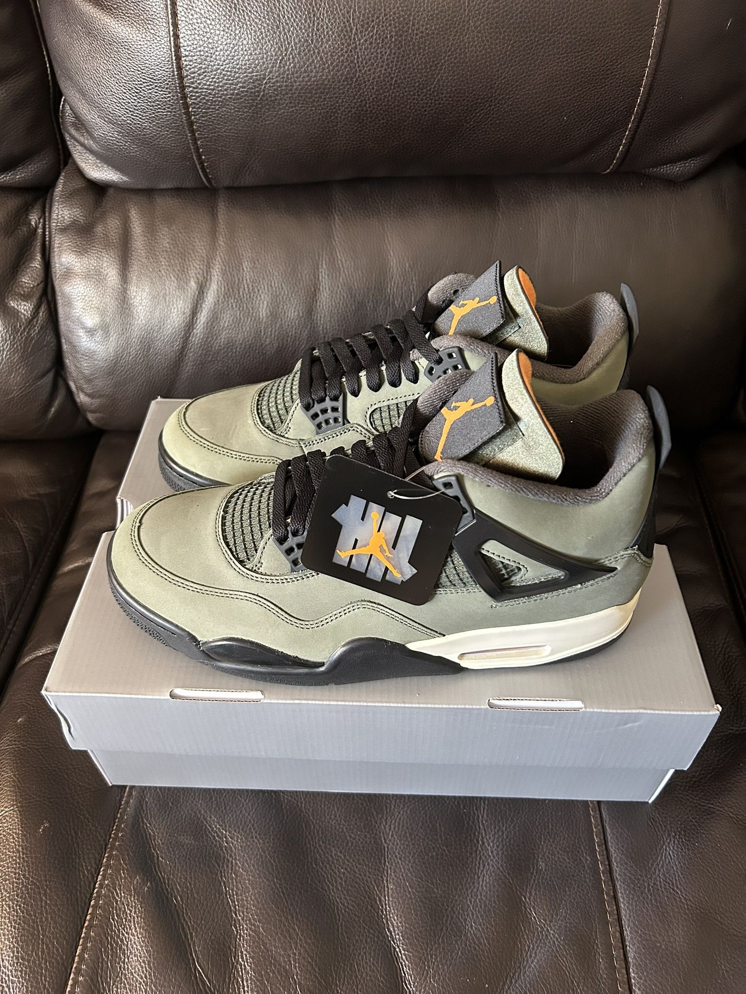 Nike Air Jordan 4 Undefeated