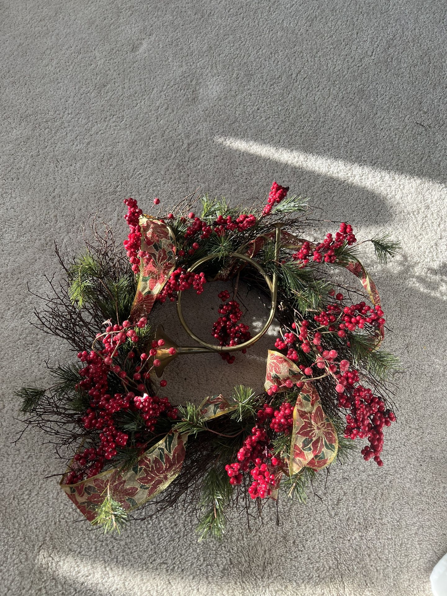Wreath Looks Real 22X17 Wide