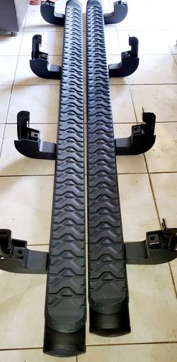 Brand New GM Running Boards, Side Steps Chevrolet / GMC 
