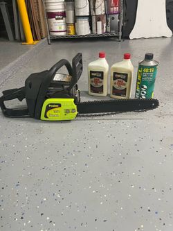 Poulan Model P3314 Gas Chain Saw 14 Inches.