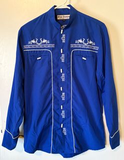 Men’s size SMALL Charro shirt