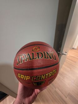 Spalding Grip Control Basketball