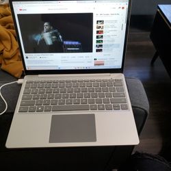 Touch Screen  Laptop 