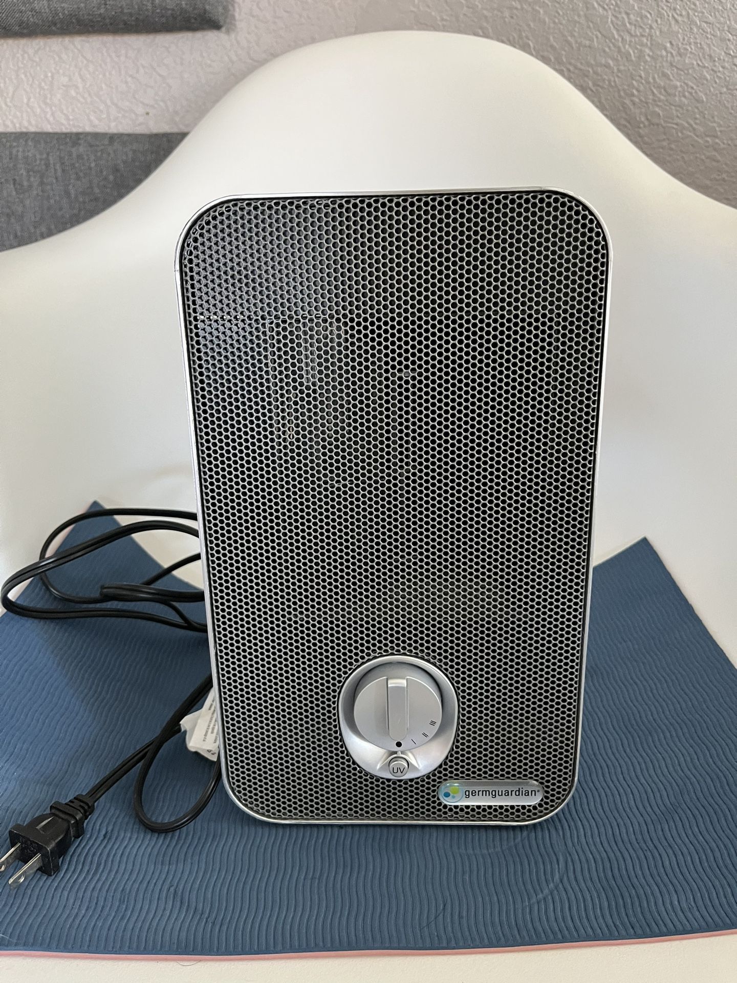 GermGuardian - 3-In-1 Air Purifier, Table Top Tower