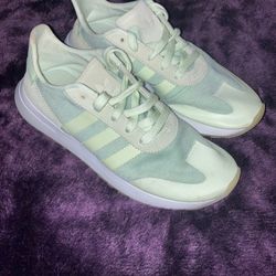 Adidas Mint Green size 7