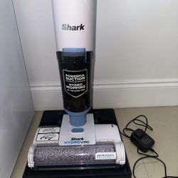 Shark® HydroVac™ MessMaster® Cordless 3-in-1 Cleaner