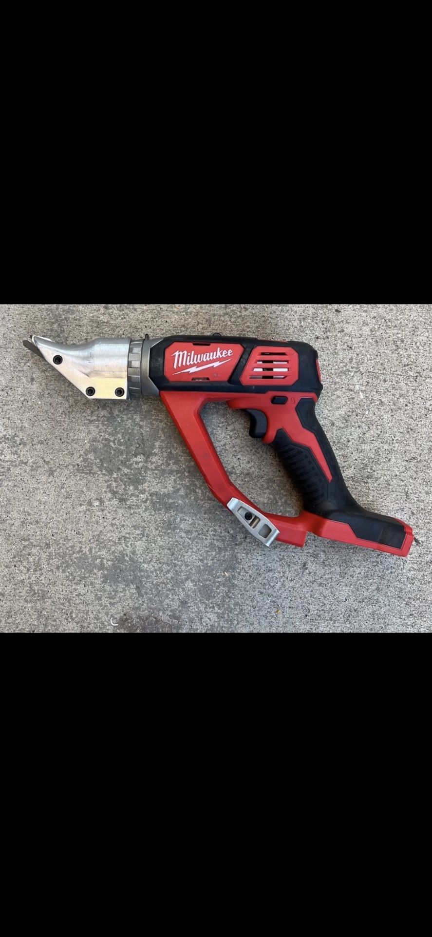 Milwaukee Double Cut Shear 18v