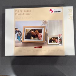 Brand New 10.1 Inch WiFi Digital Frame