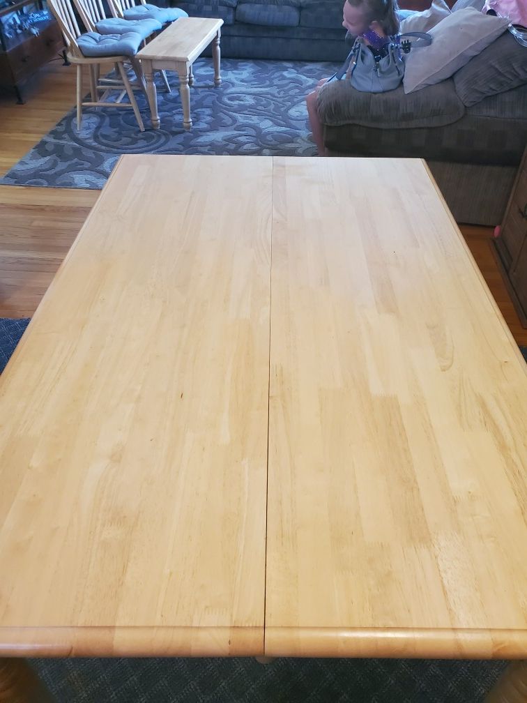 Kitchen/Dining table ONLY