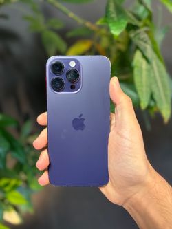 iPhone 14 Pro Max - Unlocked - 128GB