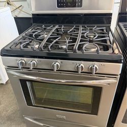 Frigidaire gas range