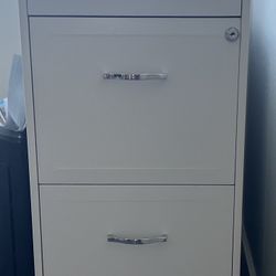File Cabinet 4 drawer