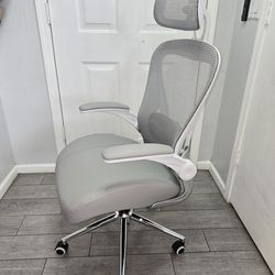 Votrenix Grey Ergonomic Home Office Desk Chair, Premium Thickened Leather Curved seat with Breathable mesh Back