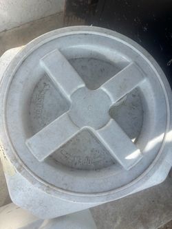 Dog Food container